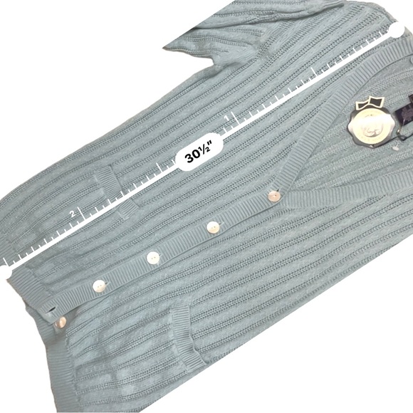Woods & Grey Cardigan Button Up Sweater w/Pockets NWT Size Medium - Picture 6 of 10